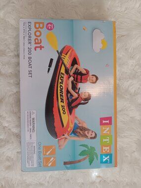 Intex Explorer 200 boat set with pump and oars / New